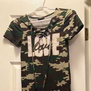 Small women's green camouflage dress